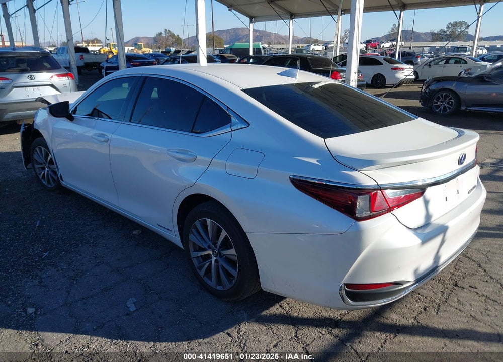 2021 LEXUS ES 300H VIN: 58ACA1C13MU005572