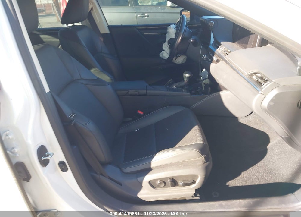 2021 LEXUS ES 300H VIN: 58ACA1C13MU005572