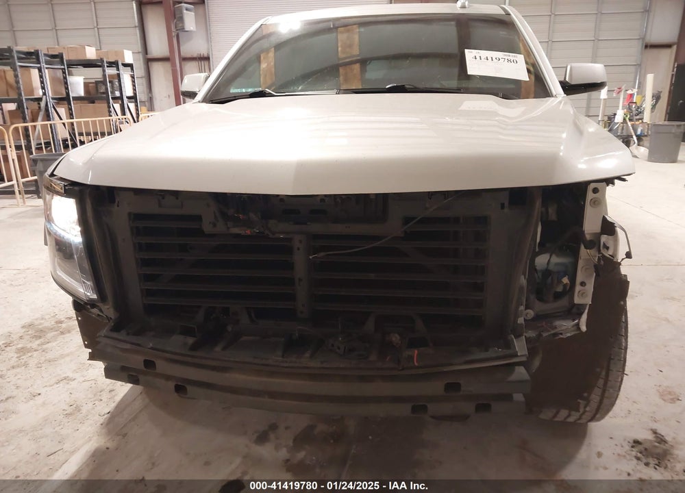 2019 CHEVROLET SUBURBAN LT VIN: 1GNSCHKC5KR232993
