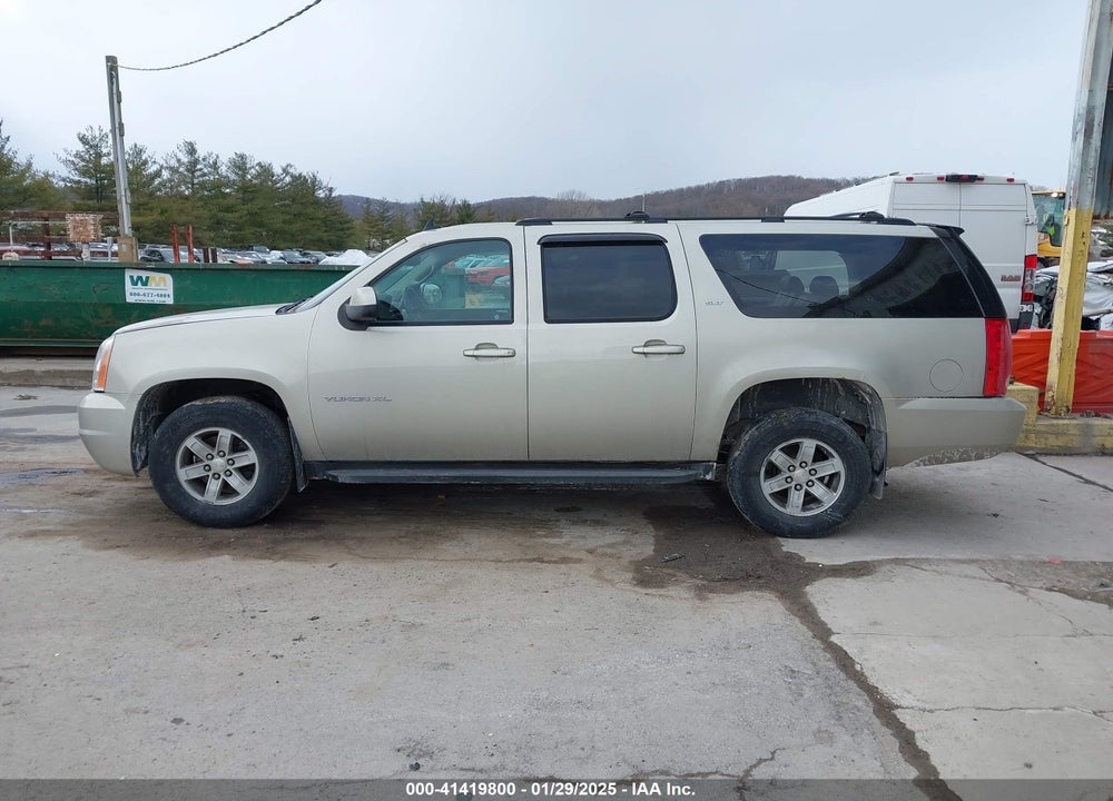 2014 GMC YUKON XL 1500 SLT VIN: 1GKS2KE71ER223496