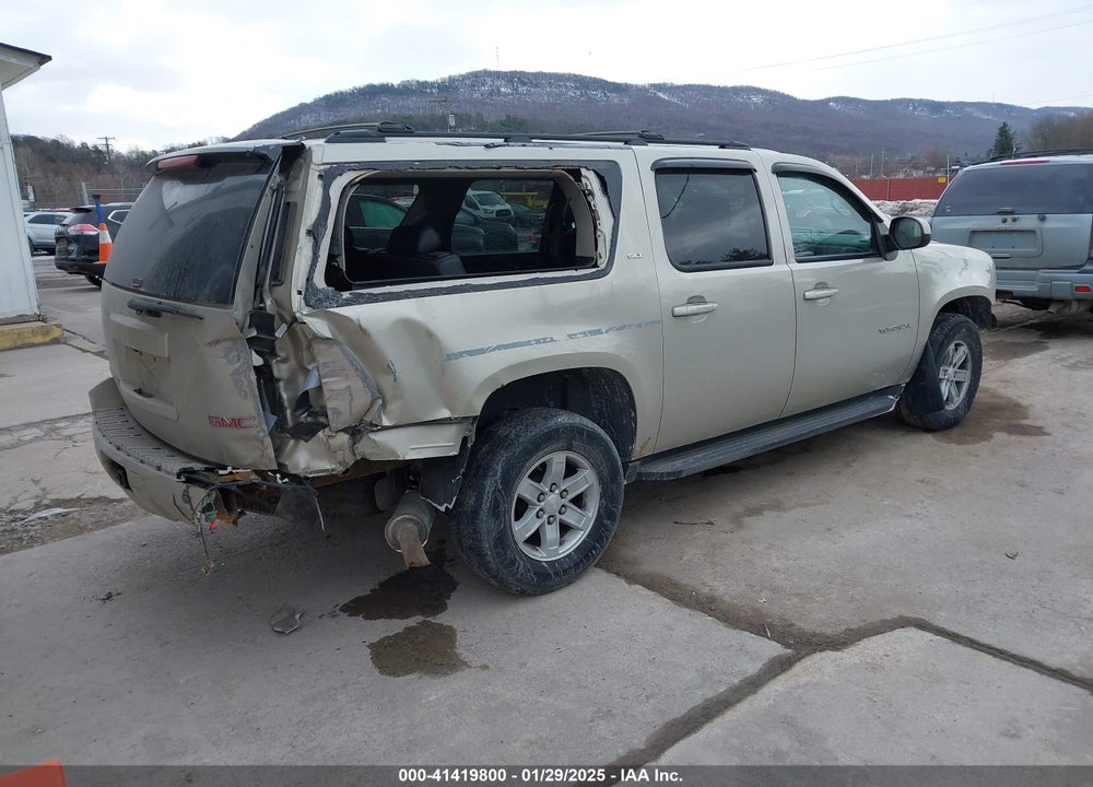 2014 GMC YUKON XL 1500 SLT VIN: 1GKS2KE71ER223496