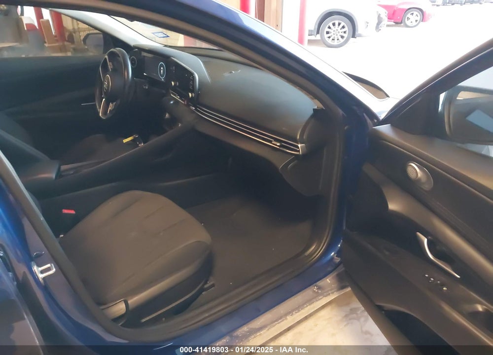 2021 HYUNDAI ELANTRA VIN: 5NPLS4AG0MH036113