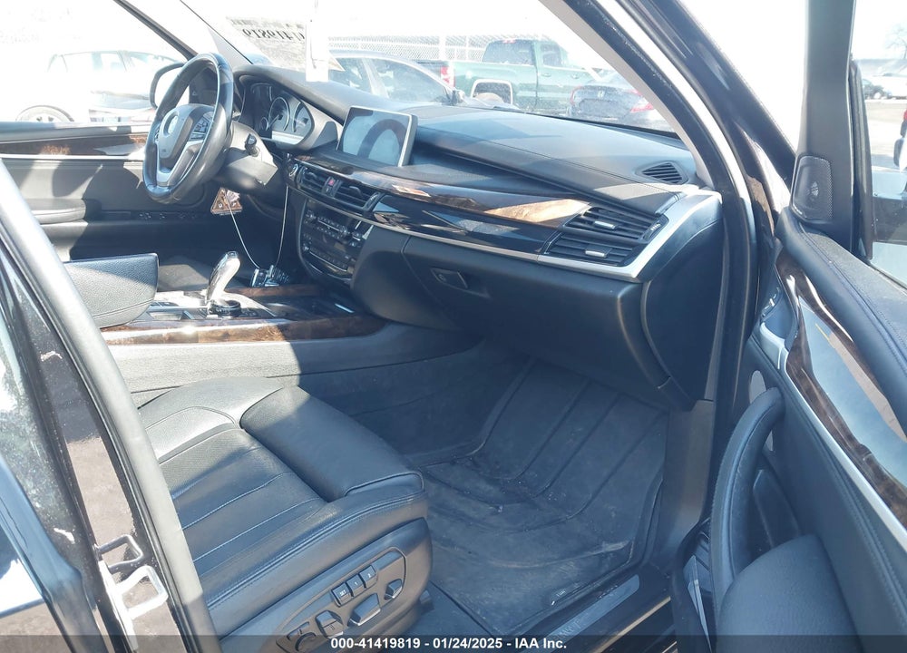 2015 BMW X5 XDRIVE50I VIN: 5UXKR6C59F0J78327