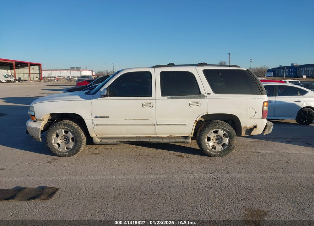 2001 CHEVROLET TAHOE VIN: 1GNEK13T01R175168