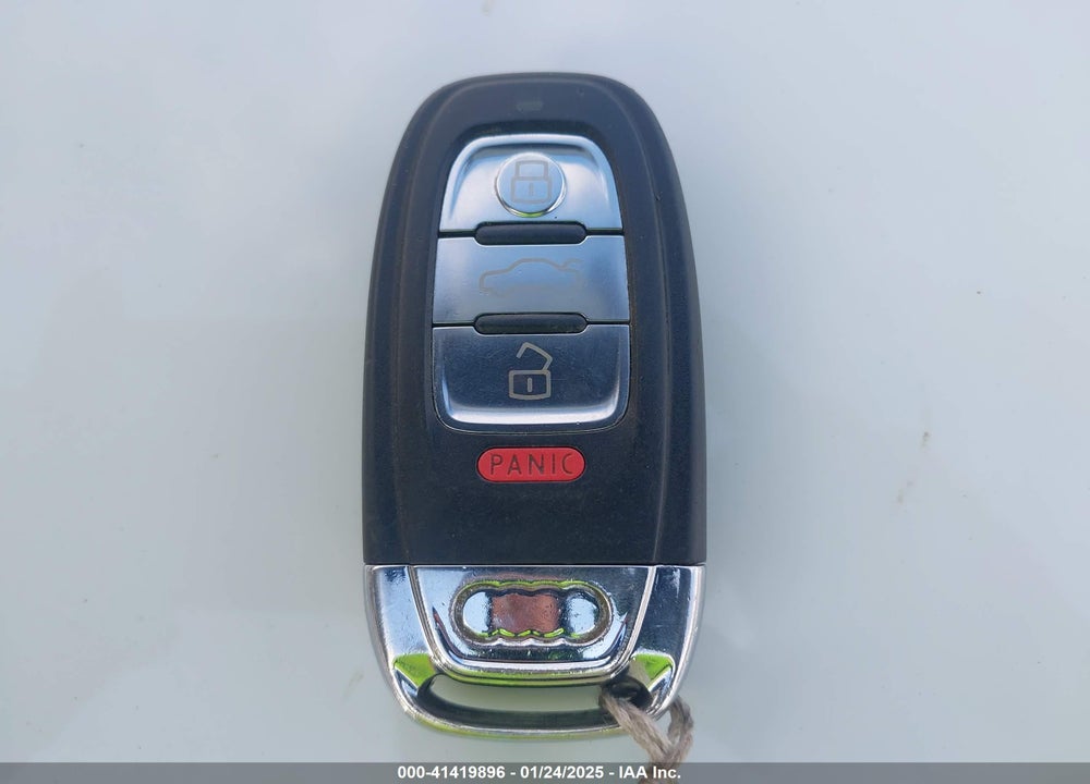 2013 AUDI A4 VIN: WAUFFAFL8DN003377