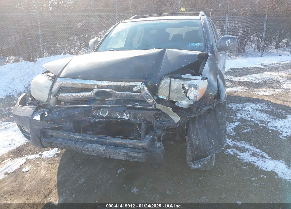 2007 TOYOTA 4RUNNER SR5 V6 VIN: JTEBU14R570113458