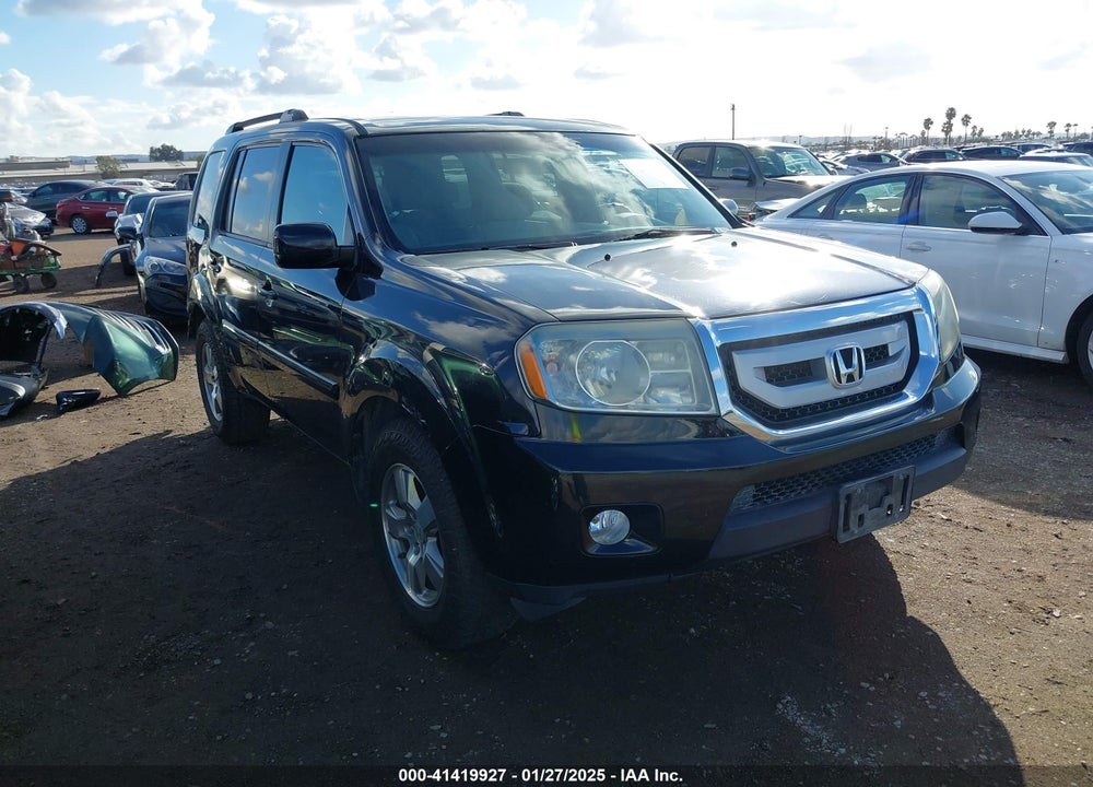 2011 HONDA PILOT EX VIN: 5FNYF3H48BB011519