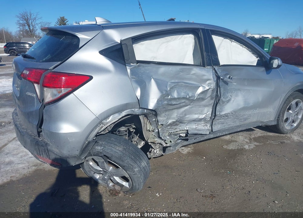 2020 HONDA HR-V AWD LX VIN: 3CZRU6H36LM738605