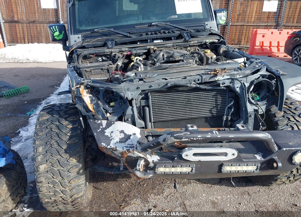 2015 JEEP WRANGLER UNLIMITED SAHARA VIN: 1C4BJWEG0FL531902