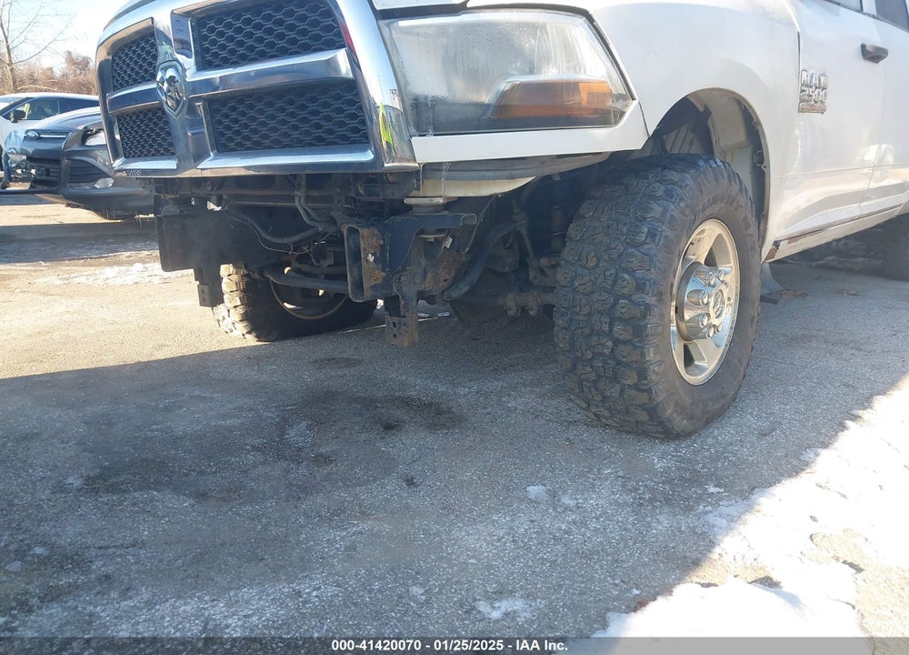 2013 RAM 2500 VIN: 3C6TR5CT5DG549546