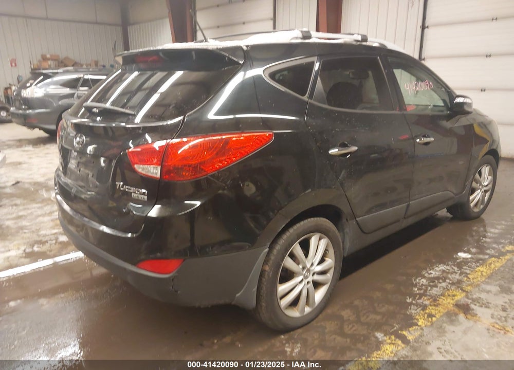 2013 HYUNDAI TUCSON LIMITED VIN: KM8JU3AC8DU683496