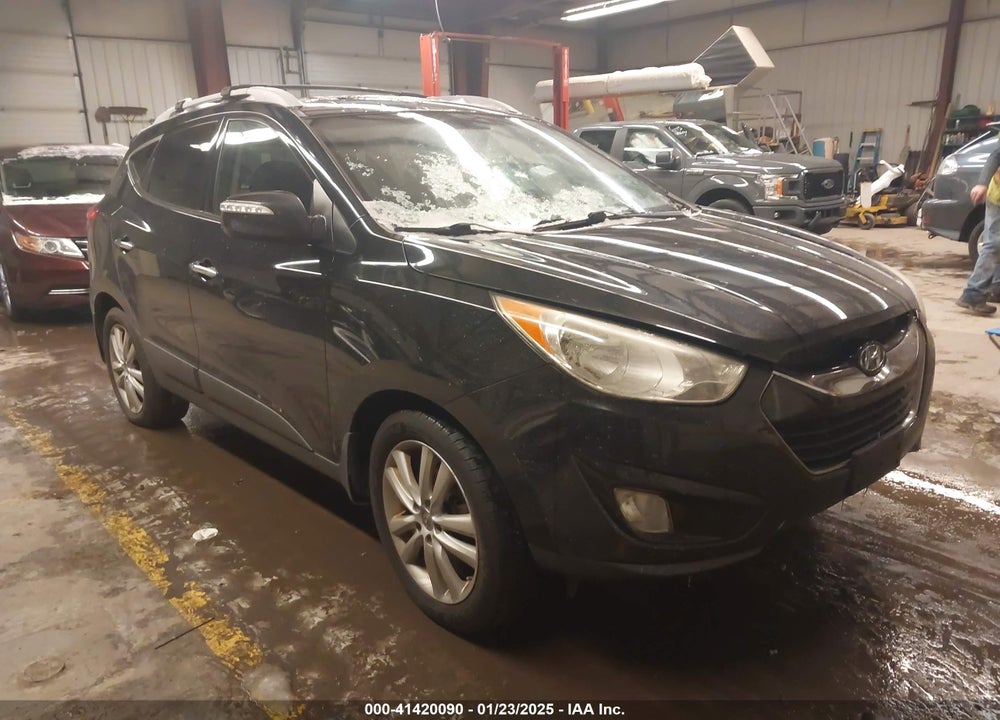 2013 HYUNDAI TUCSON LIMITED VIN: KM8JU3AC8DU683496