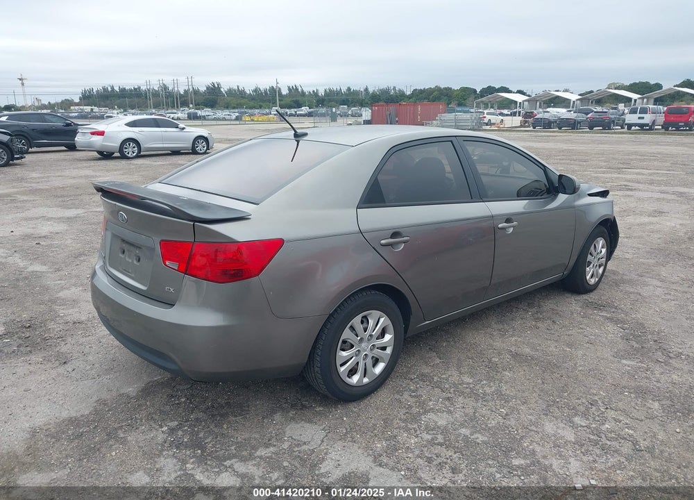 2012 KIA FORTE VIN: KNAFU4A2XC5622163