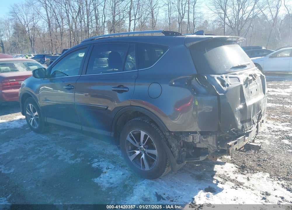 2017 TOYOTA RAV4 XLE VIN: JTMRFREV9HJ127673