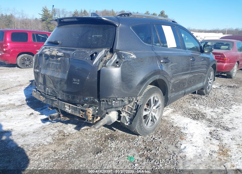 2017 TOYOTA RAV4 XLE VIN: JTMRFREV9HJ127673