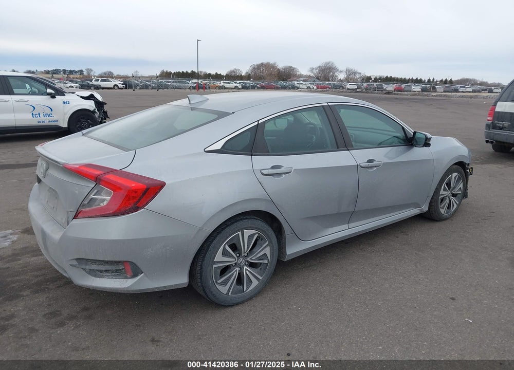 2017 HONDA CIVIC VIN: 19XFC1F31HE025419