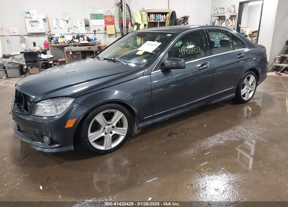2010 MERCEDES-BENZ C 300 VIN: WDDGF8BB4AR087219