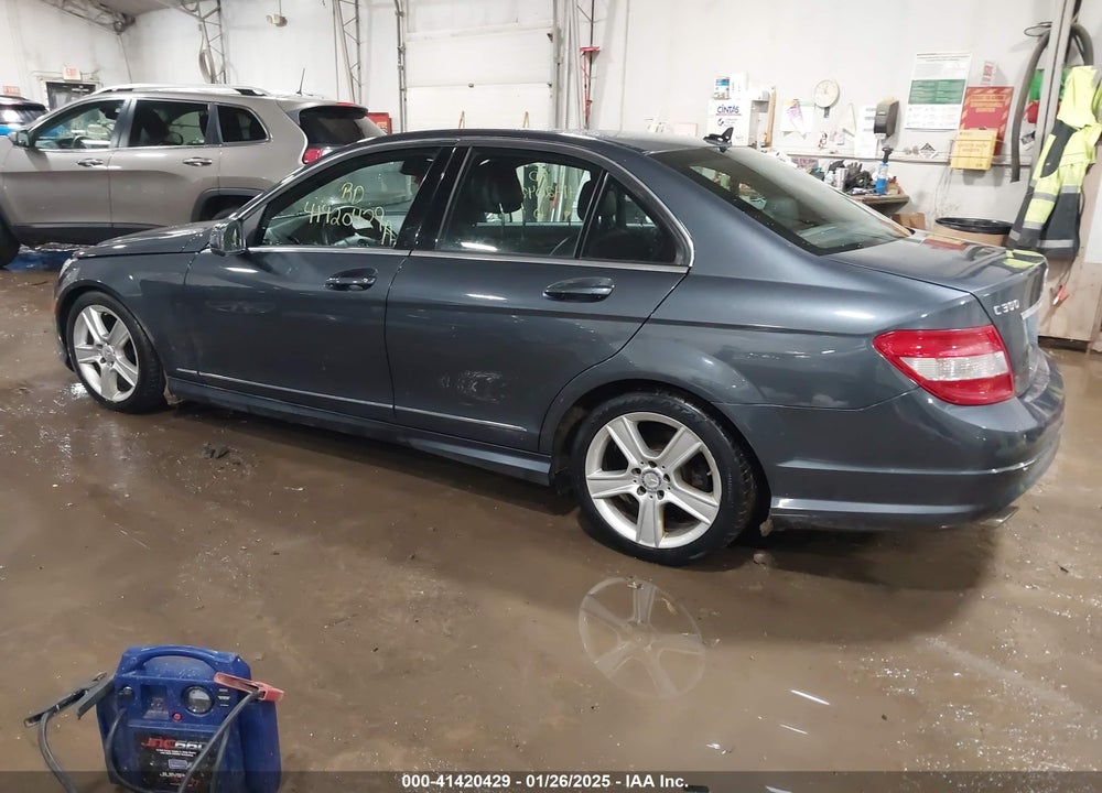 2010 MERCEDES-BENZ C 300 VIN: WDDGF8BB4AR087219