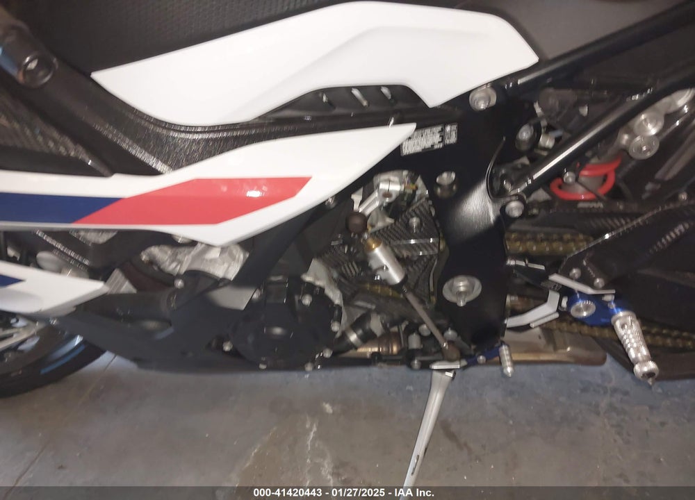 2024 BMW S 1000 RR VIN: WB10E6308R6J21804