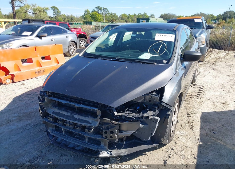 2017 FORD FOCUS VIN: 1FADP3E27HL202357