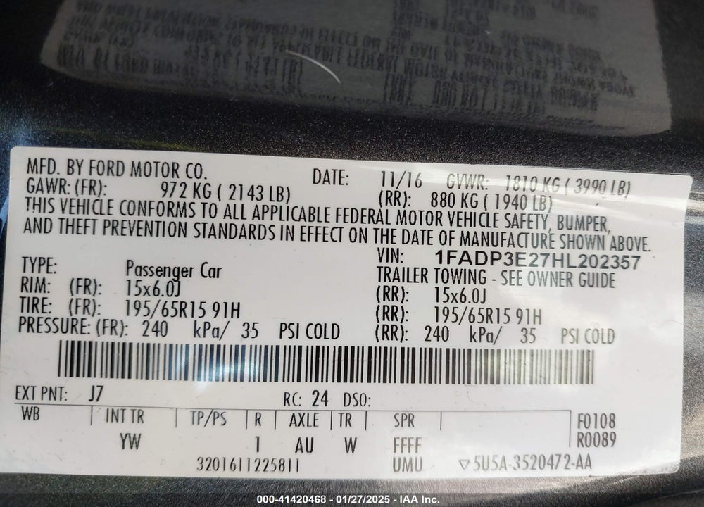 2017 FORD FOCUS VIN: 1FADP3E27HL202357