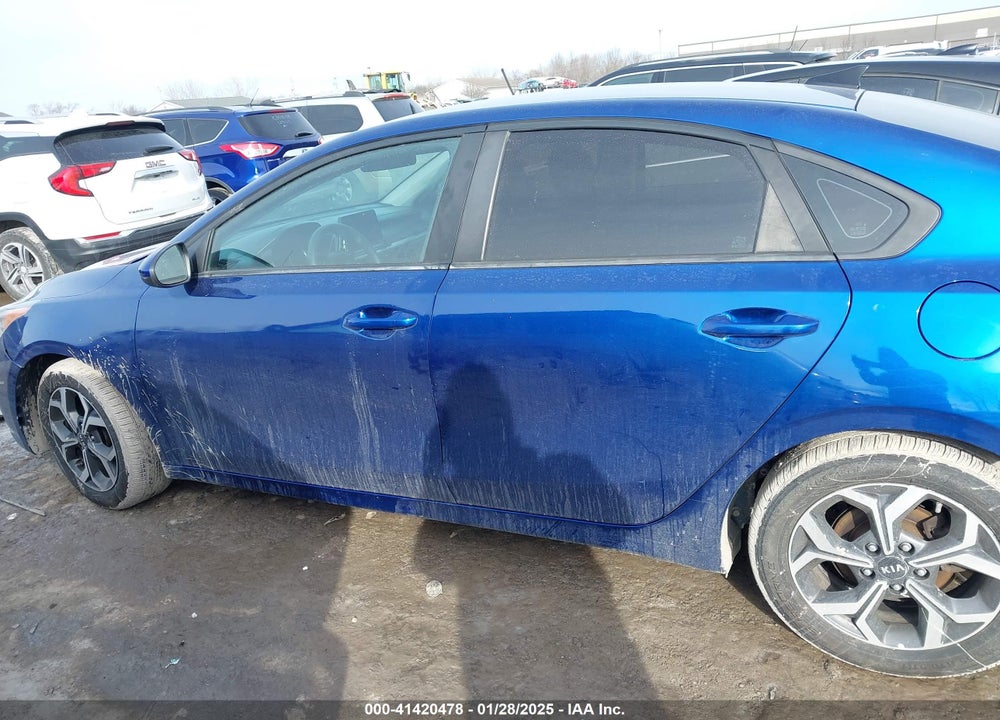 2019 KIA FORTE LXS VIN: 3KPF24AD1KE134586