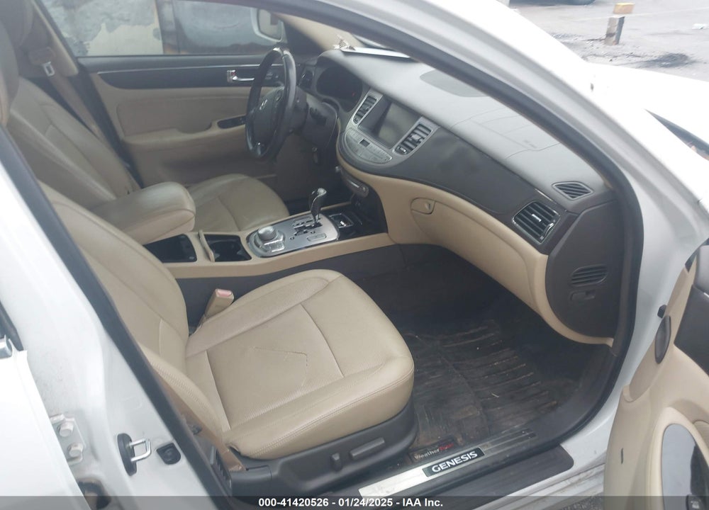 2010 HYUNDAI GENESIS 4.6 VIN: KMHGC4DF6AU109838