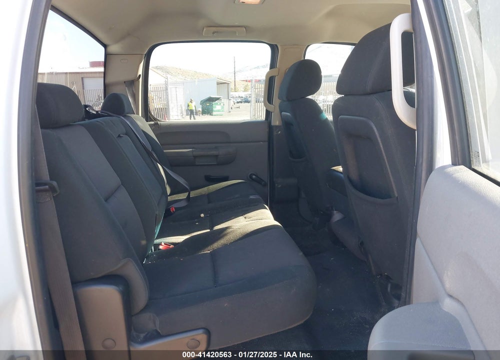 2011 CHEVROLET SILVERADO 1500 VIN: 3GCPKPE37BG406098