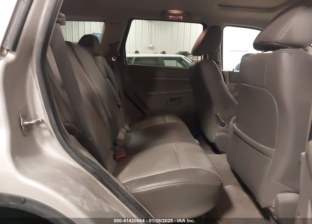 2008 JEEP GRAND CHEROKEE LAREDO VIN: 1J8GR48K98C137166