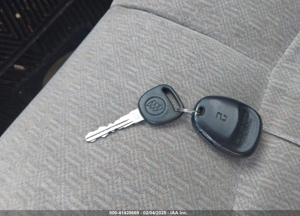 2000 BUICK LESABRE CUSTOM VIN: 1G4HP54K9Y4240185
