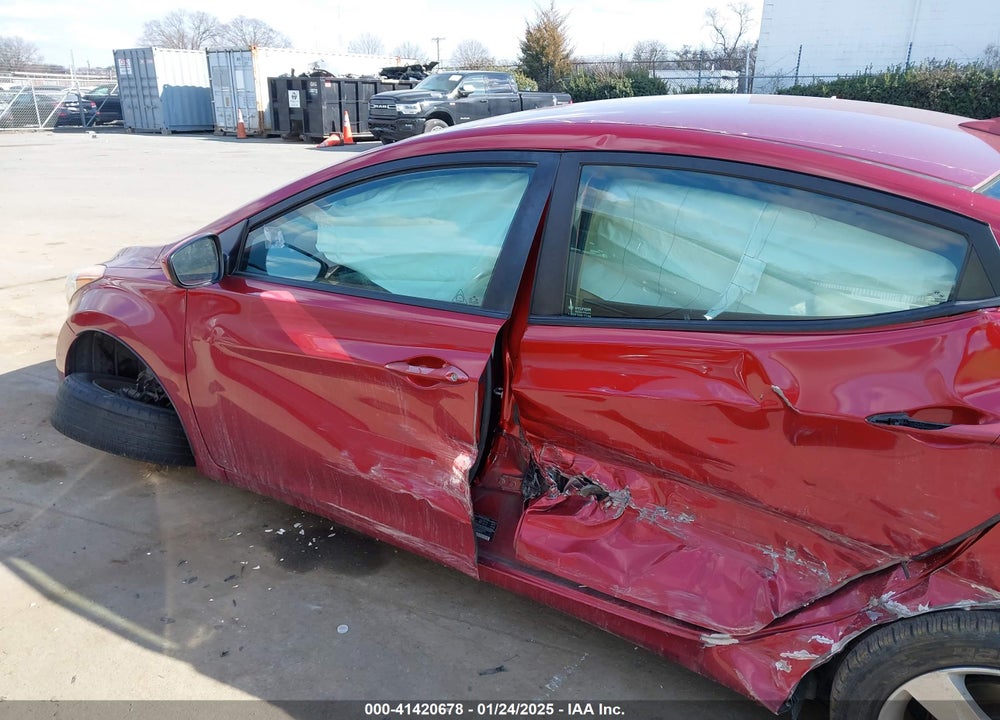 2013 HYUNDAI ELANTRA VIN: 5NPDH4AE6DH281421