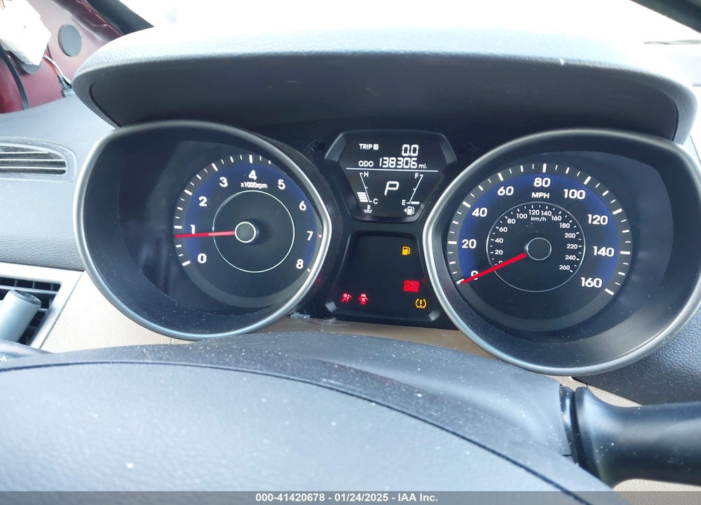 2013 HYUNDAI ELANTRA VIN: 5NPDH4AE6DH281421