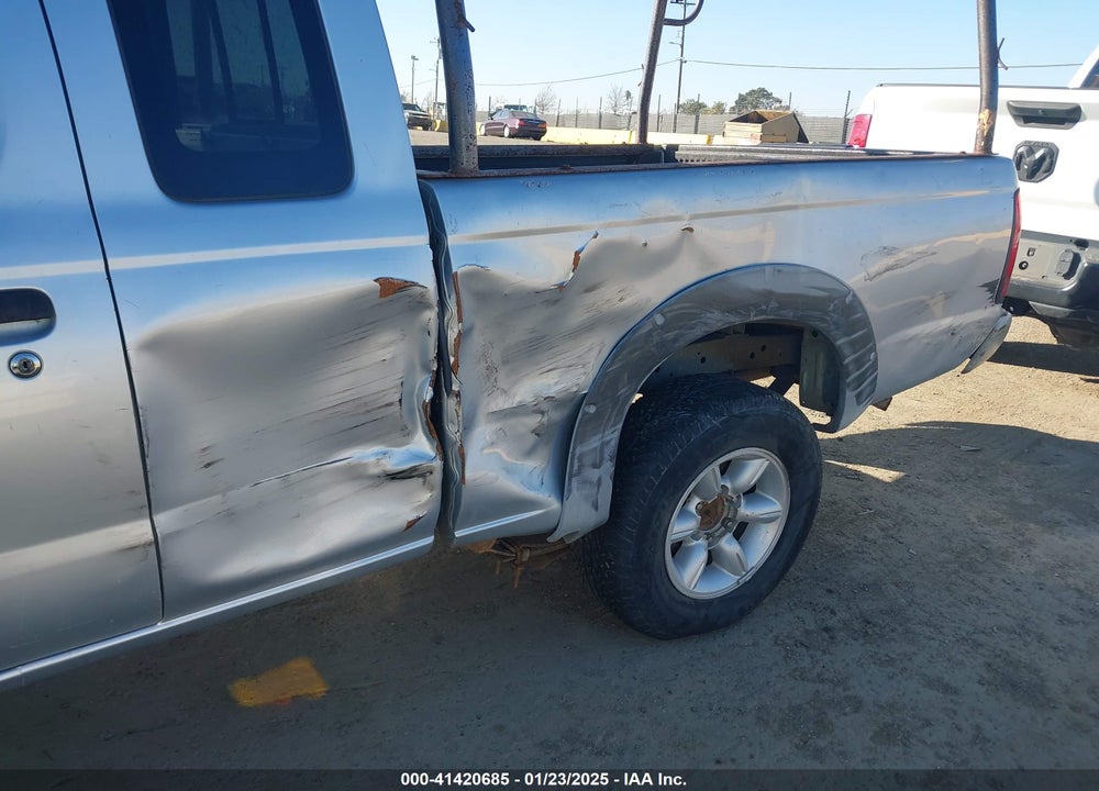 2001 NISSAN FRONTIER XE VIN: 1N6DD26S11C311072