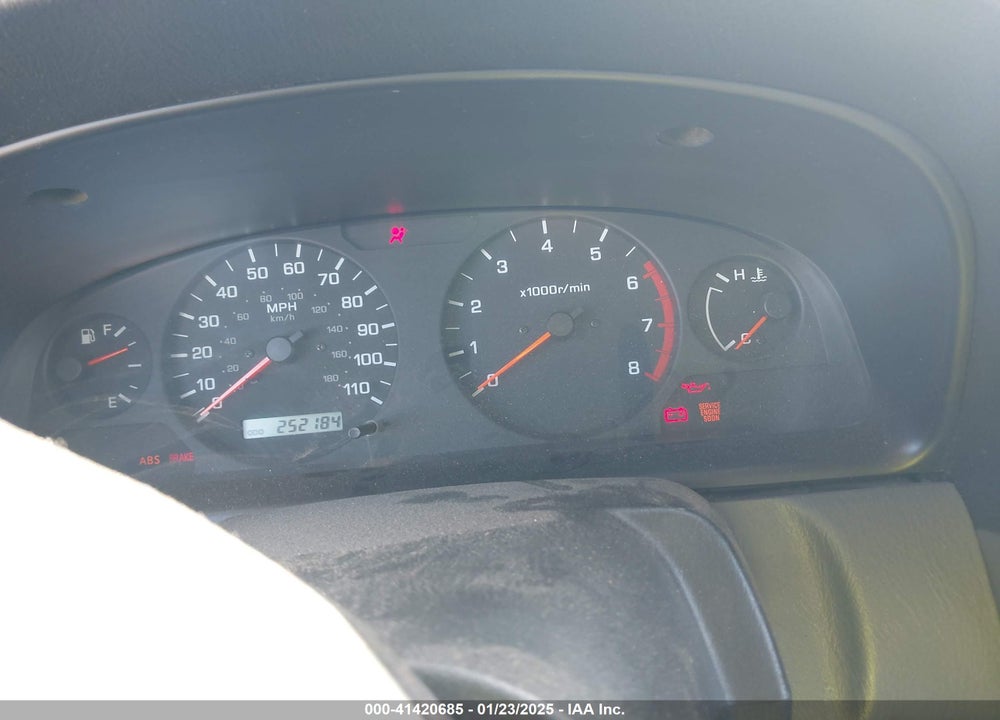2001 NISSAN FRONTIER XE VIN: 1N6DD26S11C311072