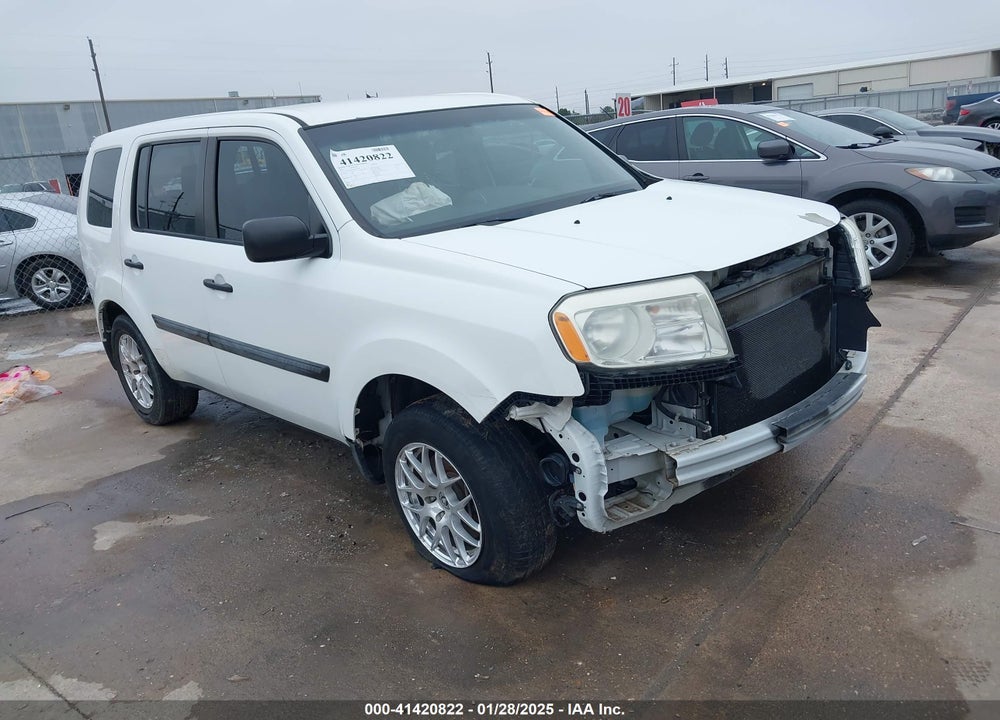 2014 HONDA PILOT LX VIN: 5FNYF3H22EB007209