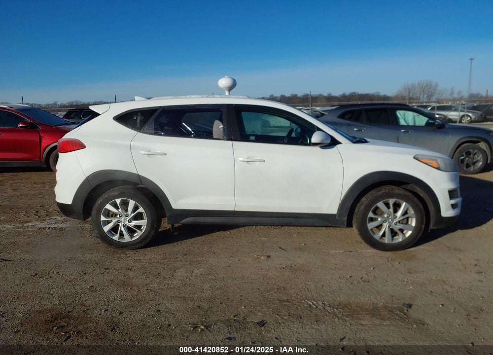 2019 HYUNDAI TUCSON SE VIN: KM8J23A49KU975296