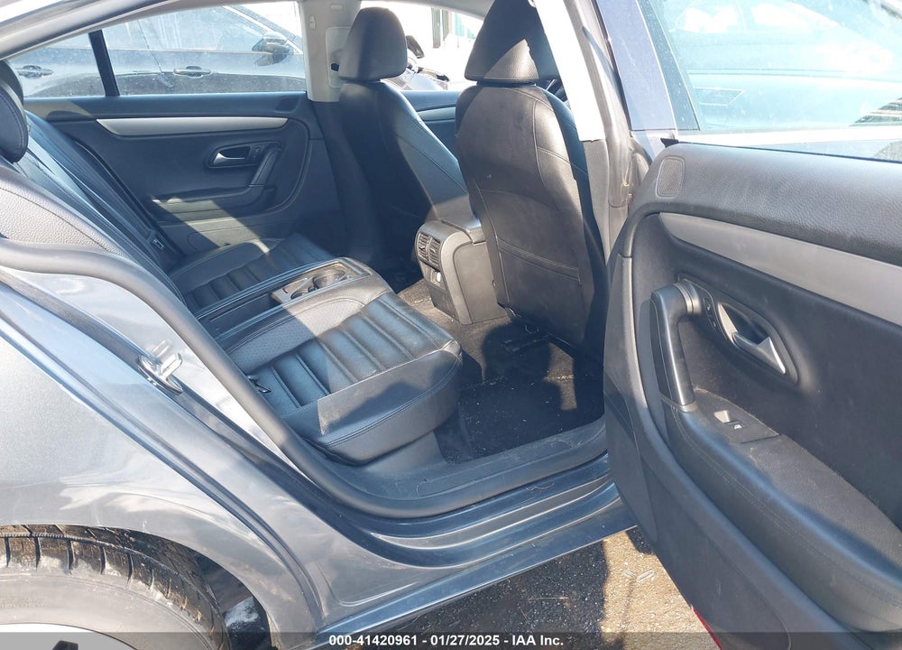 2010 VOLKSWAGEN CC VIN: WVWML7AN2AE508003