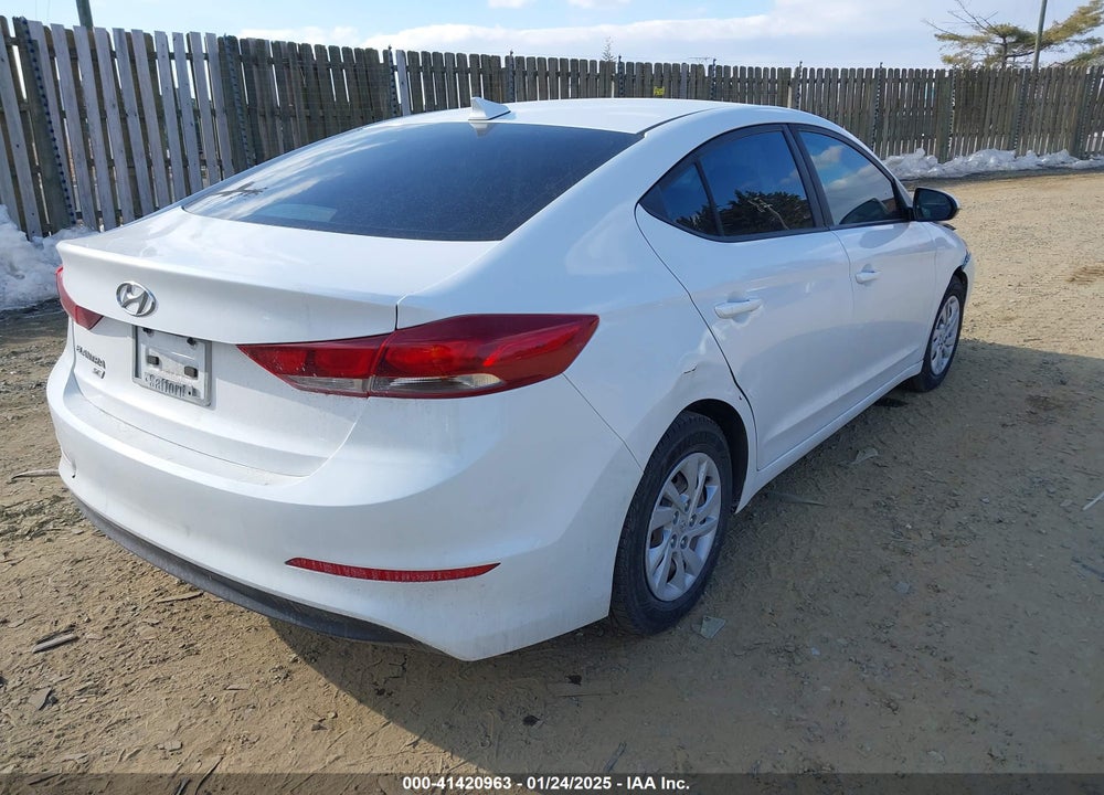 2018 HYUNDAI ELANTRA SE VIN: 5NPD74LF6JH398422