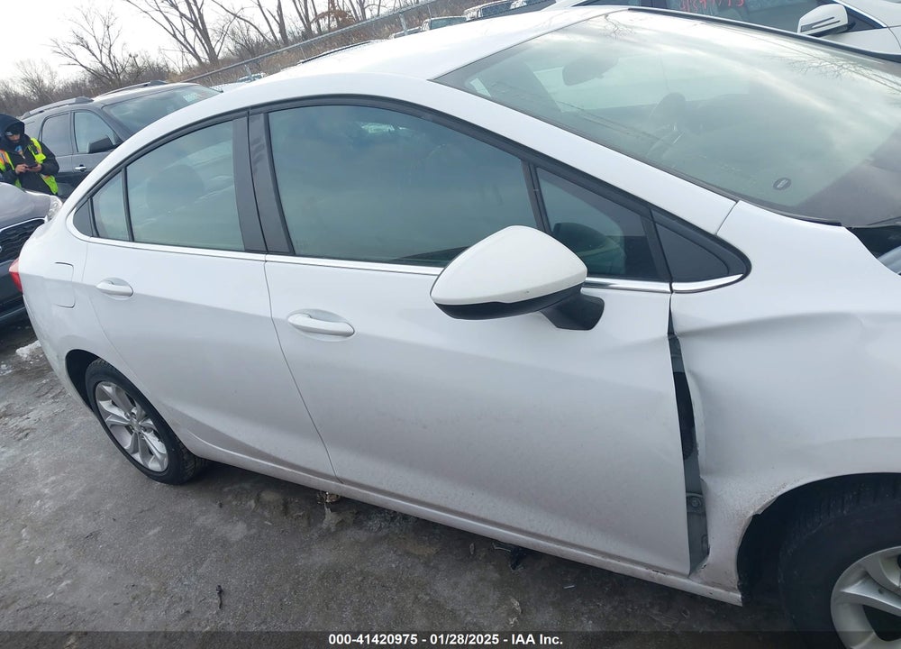 2019 CHEVROLET CRUZE VIN: 1G1BE5SM3K7146452