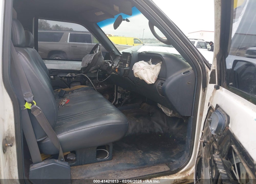 1998 CHEVROLET K1500 FLEETSIDE VIN: 1GCEK14M5WZ149902