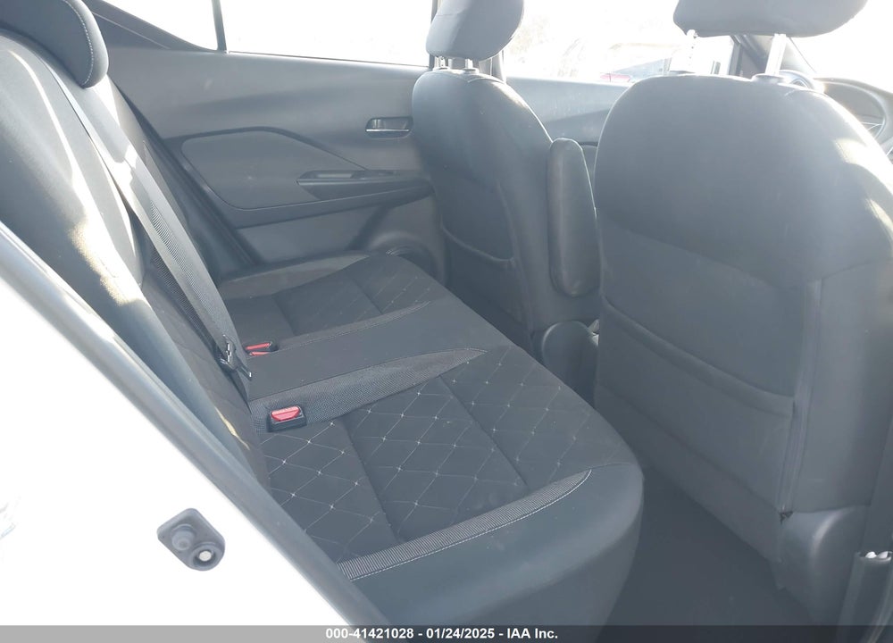 2019 NISSAN KICKS SV VIN: 3N1CP5CU7KL559218