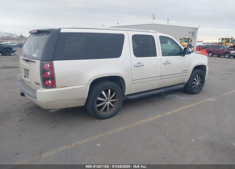 2010 GMC YUKON XL 1500 DENALI VIN: 1GKUKMEF8AR213036