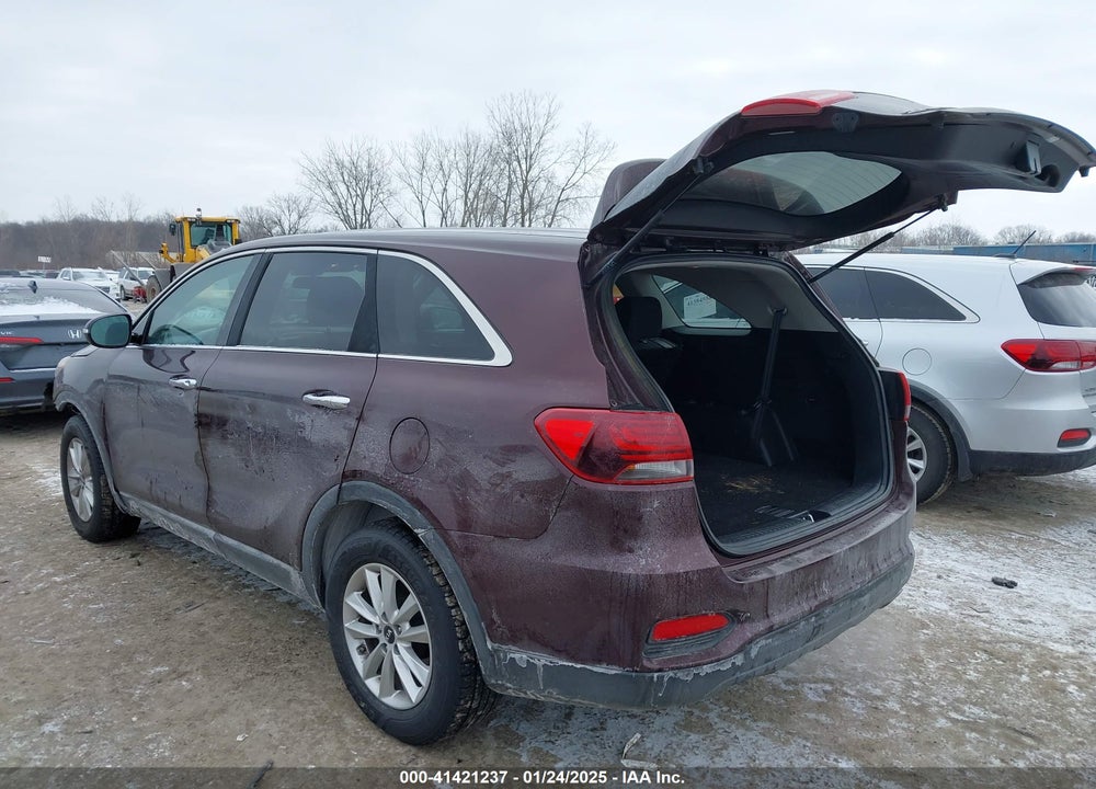 2019 KIA SORENTO VIN: 5XYPG4A35KG542363