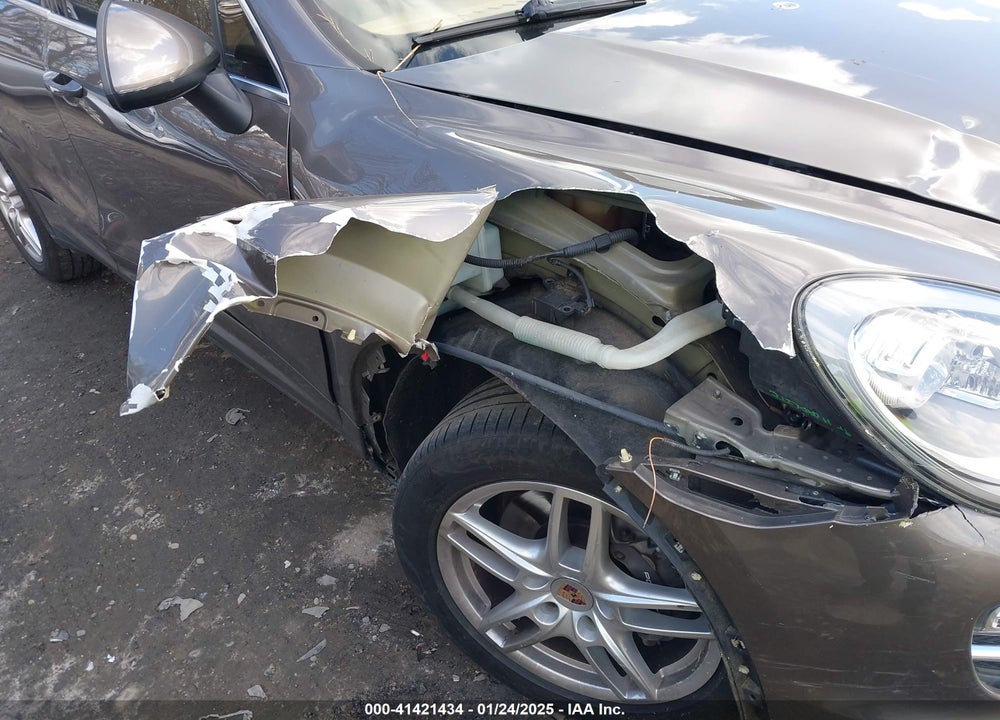 2014 PORSCHE CAYENNE VIN: WP1AA2A25ELA05146