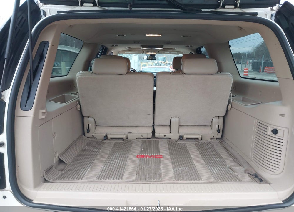 2009 GMC YUKON XL 1500 SLT2 VIN: 1GKFK36369R192867
