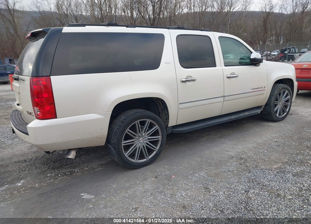 2009 GMC YUKON XL 1500 SLT2 VIN: 1GKFK36369R192867