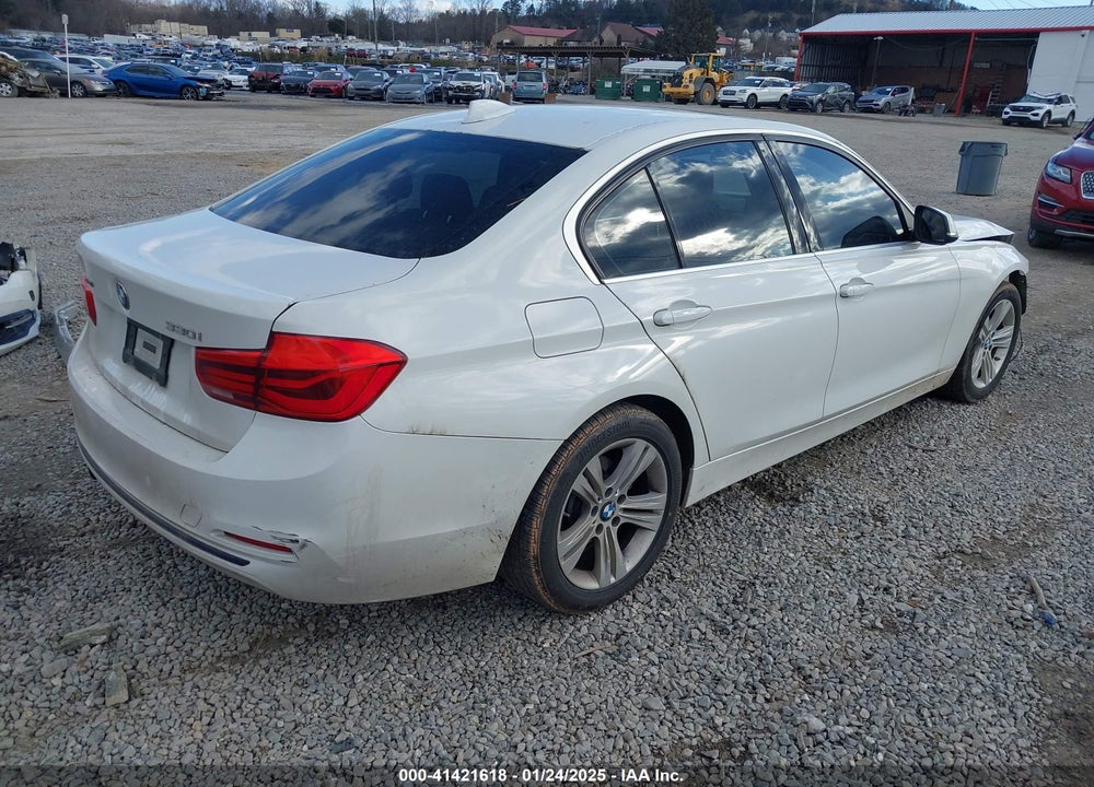 2018 BMW 330I VIN: WBA8D9G52JNU68682