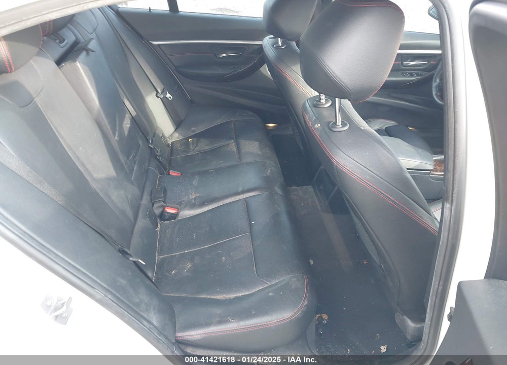 2018 BMW 330I VIN: WBA8D9G52JNU68682
