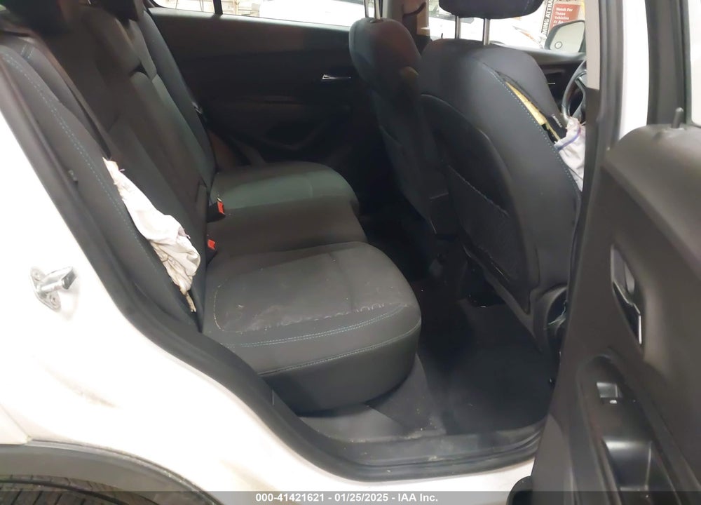 2016 CHEVROLET TRAX VIN: 3GNCJNSB2GL279607