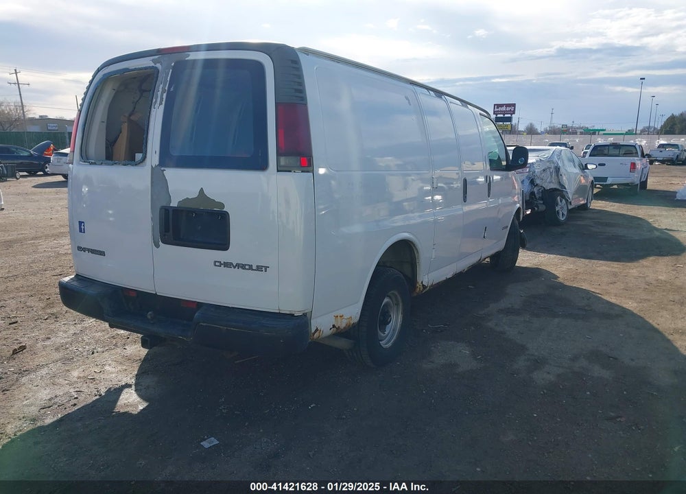 2002 CHEVROLET EXPRESS VIN: 1GCEG15W621214878